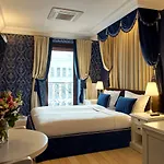 Sleepwalker Boutique Aparthotel