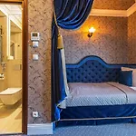 Aparthotel Sleepwalker Boutique 4*