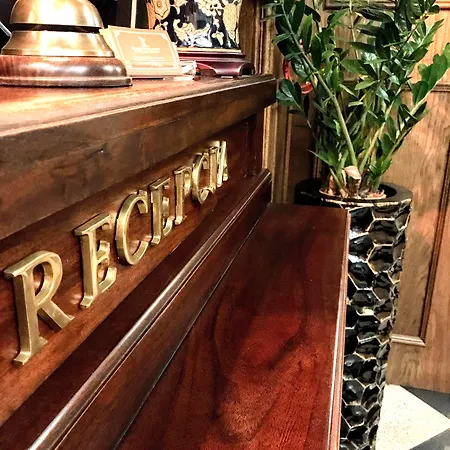 Sleepwalker Boutique 4*