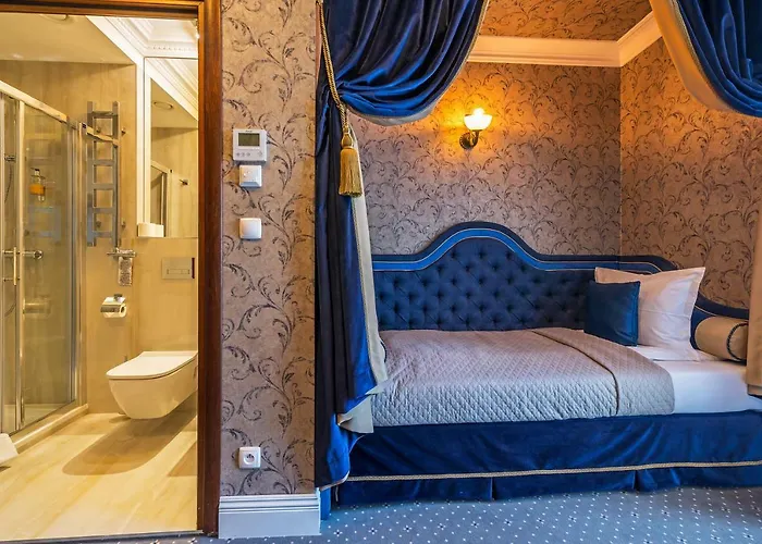 Aparthotel Sleepwalker Boutique 4*