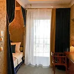 Aparthotel Sleepwalker Boutique 4*