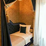 Sleepwalker Boutique