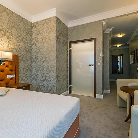 Sleepwalker Boutique Lägenhetshotell 4*