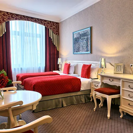 מלון דירות Sleepwalker Boutique 4*