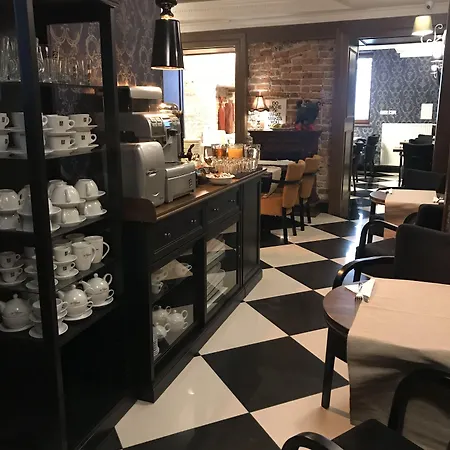 Sleepwalker Boutique 아파트호텔 4*