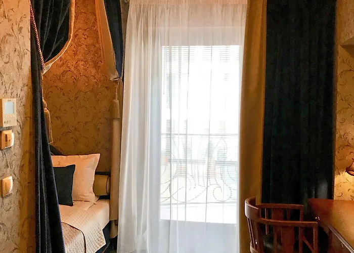 Aparthotel Sleepwalker Boutique 4*